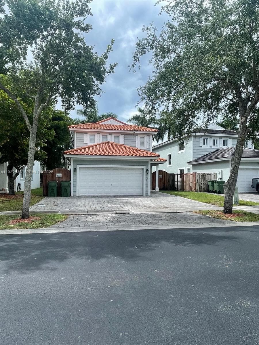 3134 NE 3rd Dr, Homestead, FL 33033 photo 2
