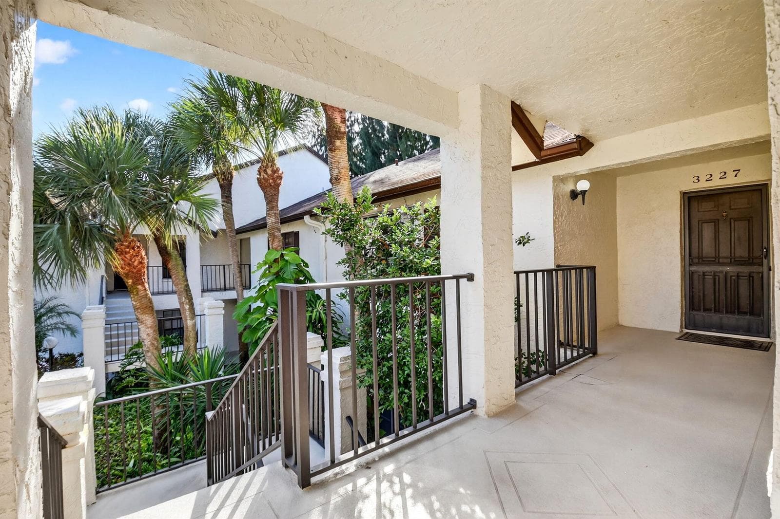 3227 Perimeter Drive, FL 33467 photo 4