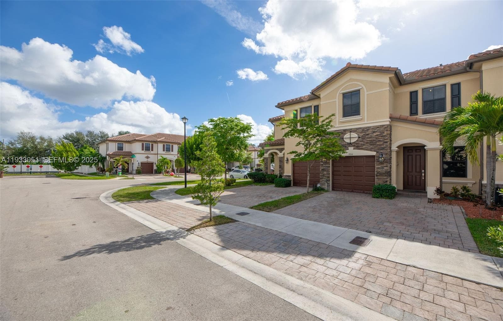 3316 W 91st Ter, Hialeah, FL 33018 photo 3