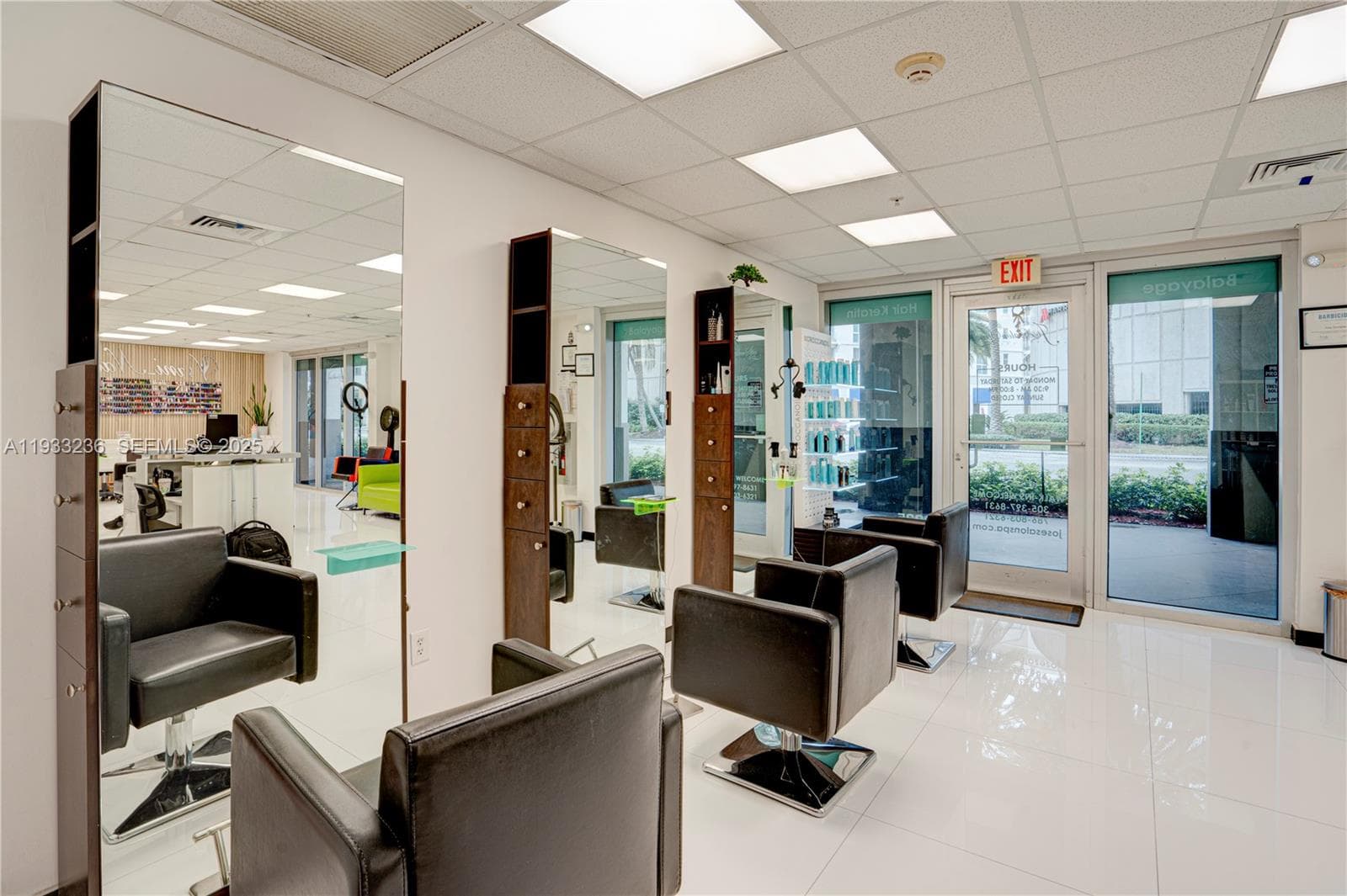 9025 S DADELAND BLVD, Miami, FL 33156