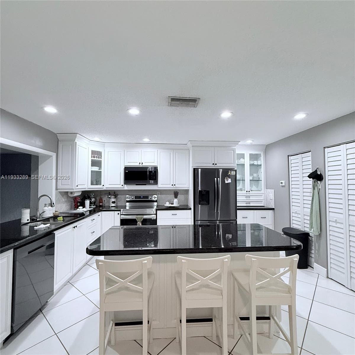 4341 Coral Springs Dr # 1G, Coral Springs, FL 33065 photo 2