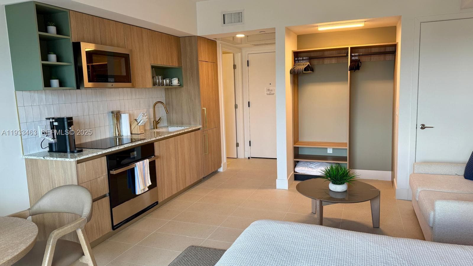 159 NE 6th St # 4010, Miami, FL 33132 photo 2