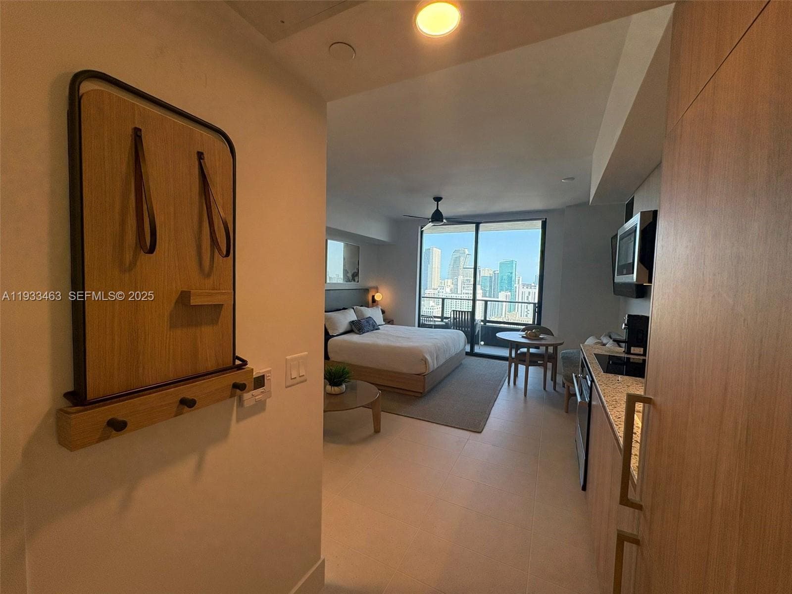 159 NE 6th St # 4010, Miami, FL 33132 photo 4