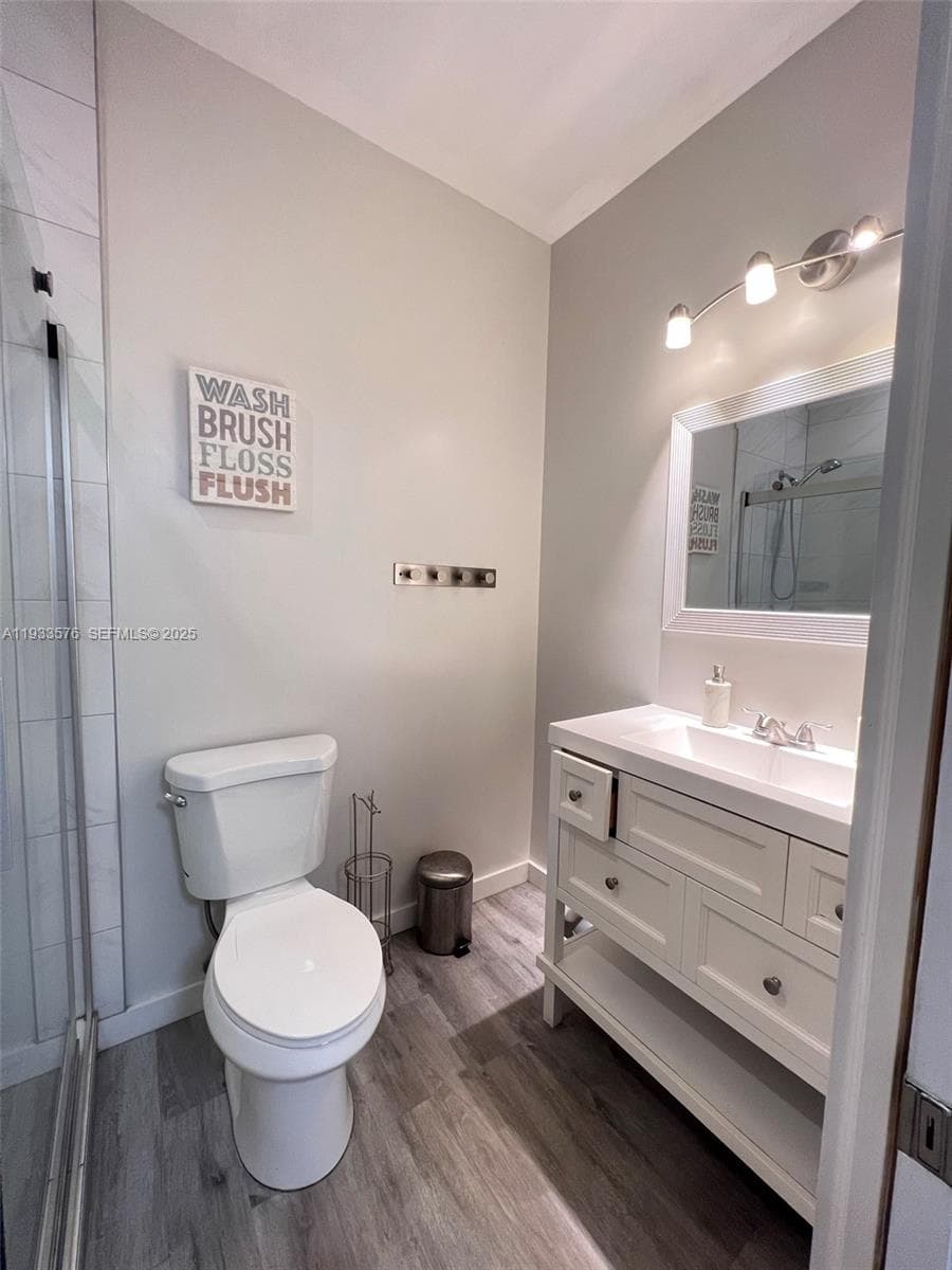 26 Diplomat Pkwy # 2308, Hallandale Beach, FL 33009 photo 2