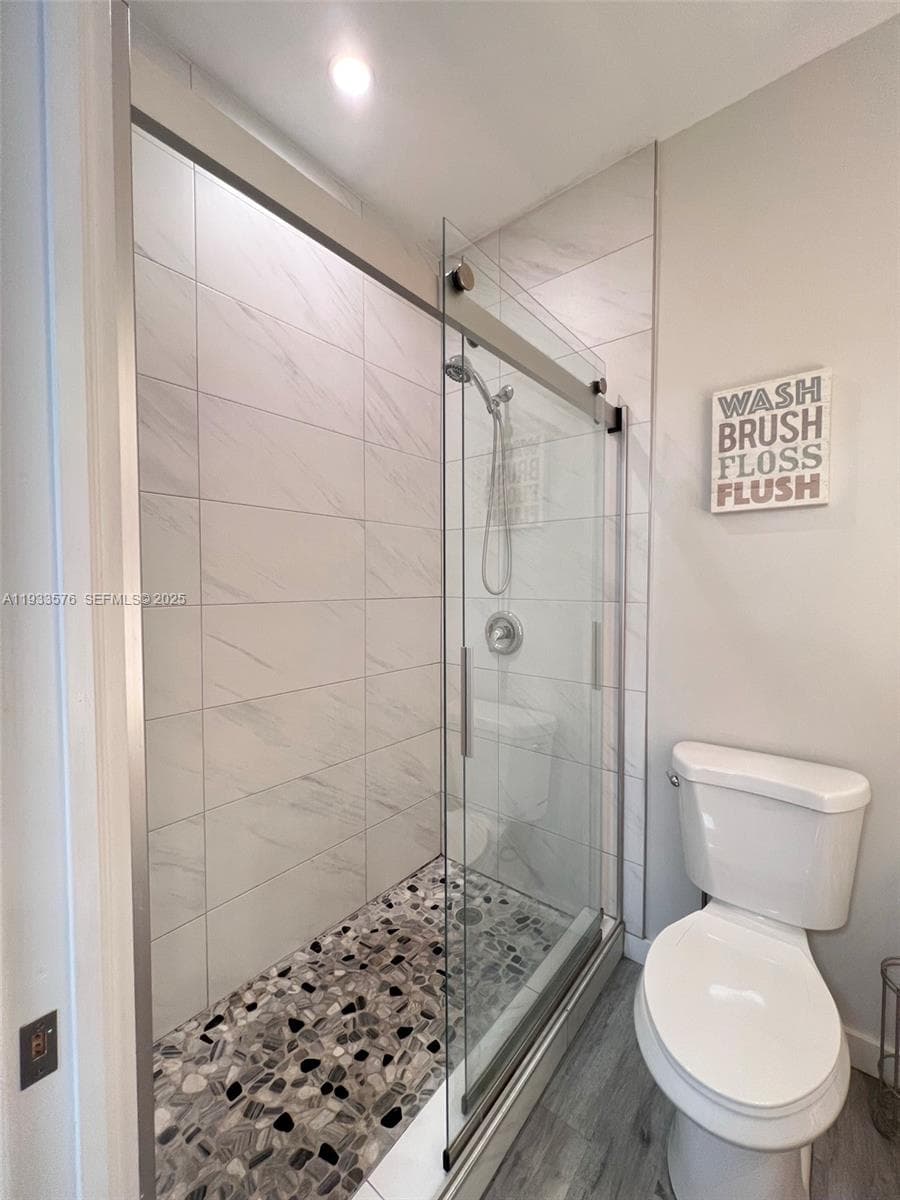 26 Diplomat Pkwy # 2308, Hallandale Beach, FL 33009 photo 3