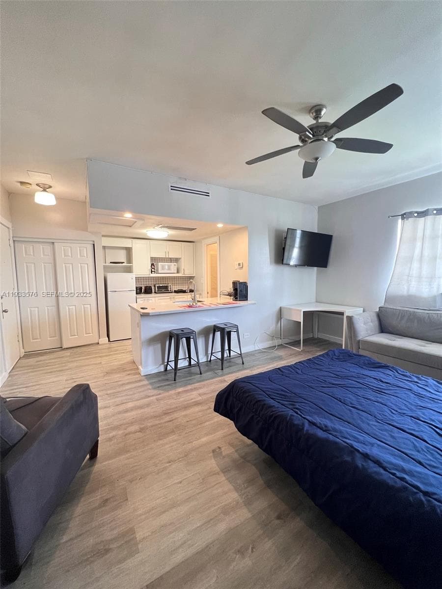 26 Diplomat Pkwy # 2308, Hallandale Beach, FL 33009 photo 5