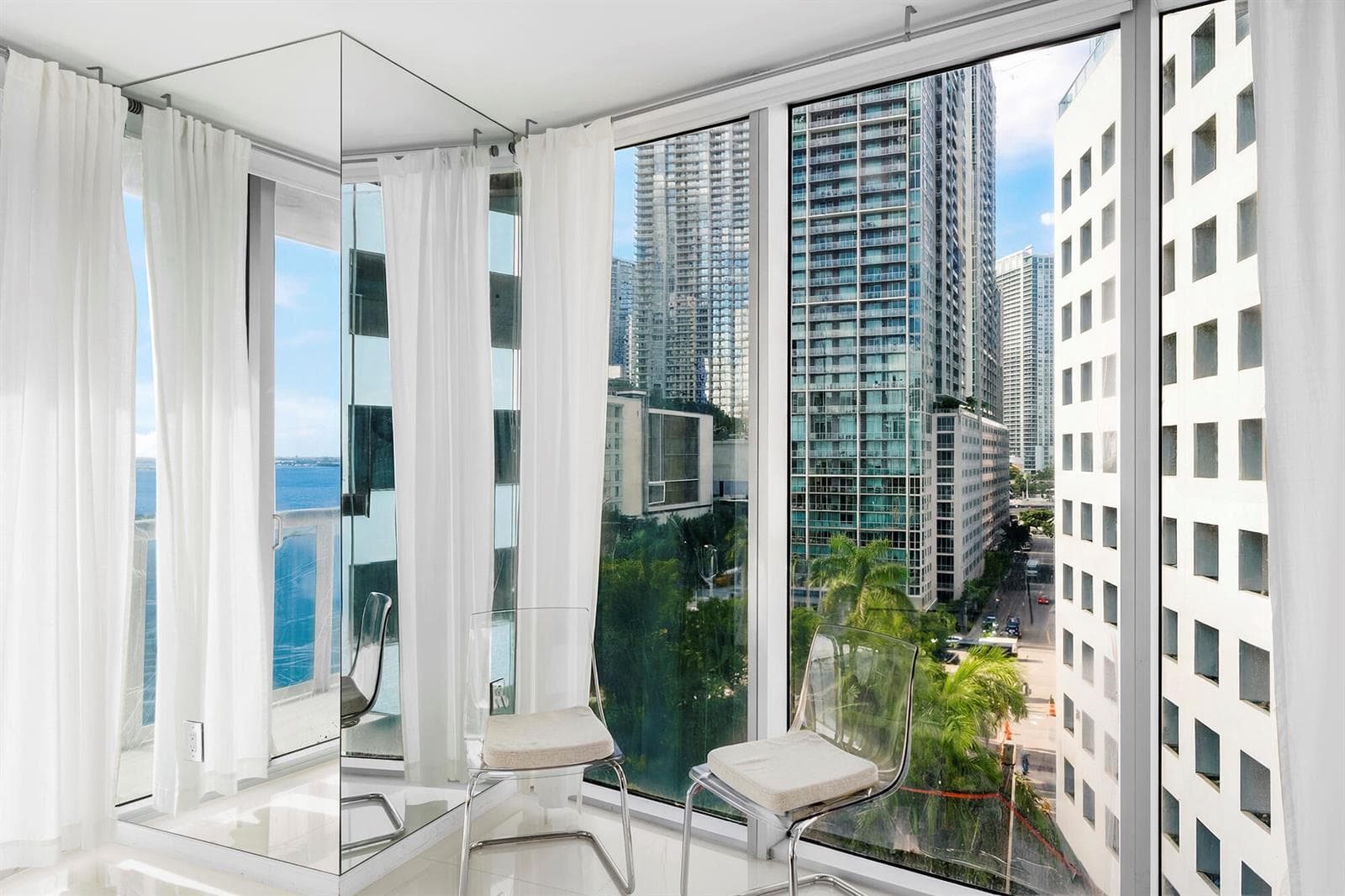 495 Brickell Avenue # 911, Miami, FL 33131 photo 3