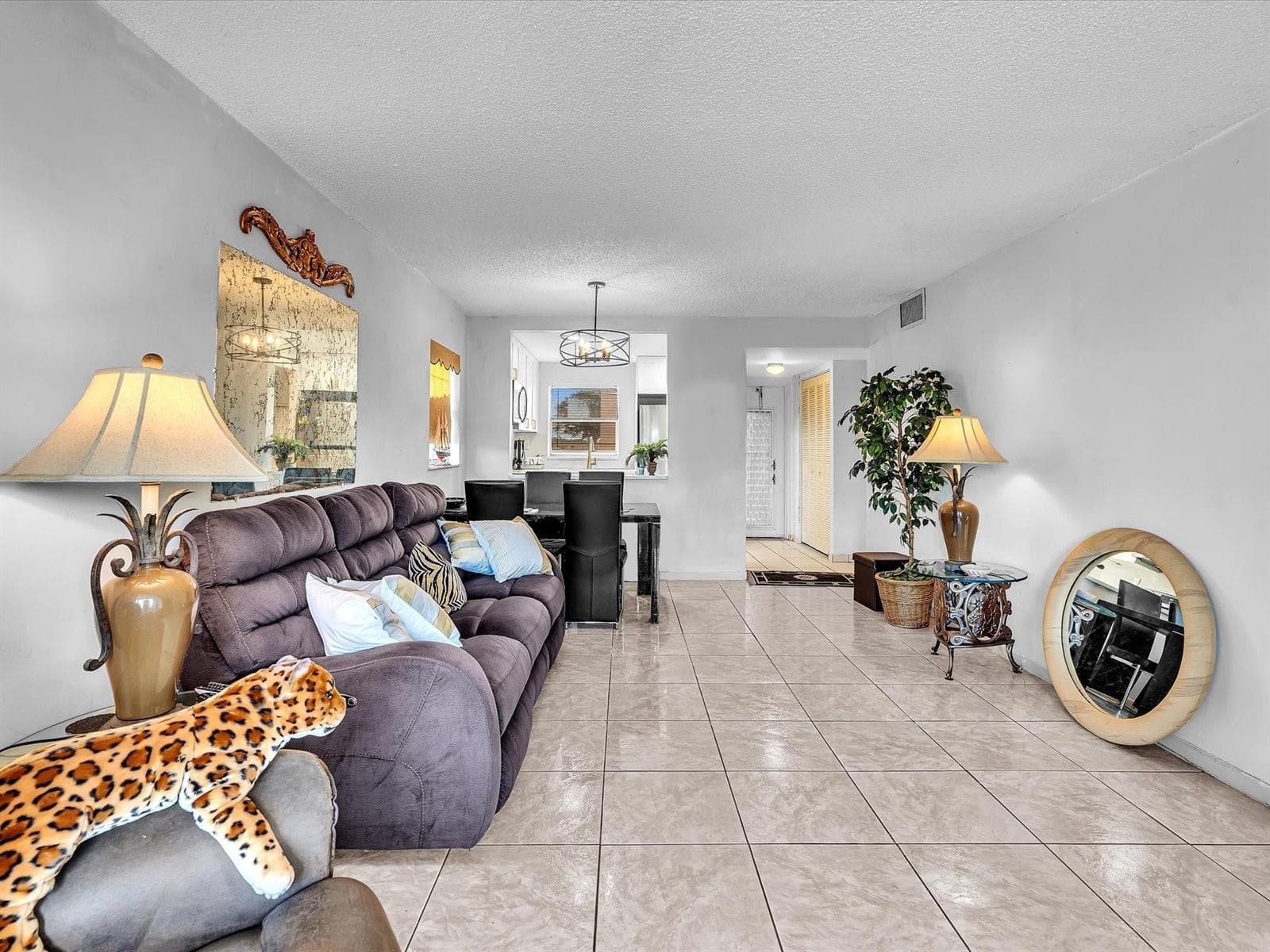 9041 Sunrise Lakes Boulevard # 113, Sunrise, FL 33322 photo 5