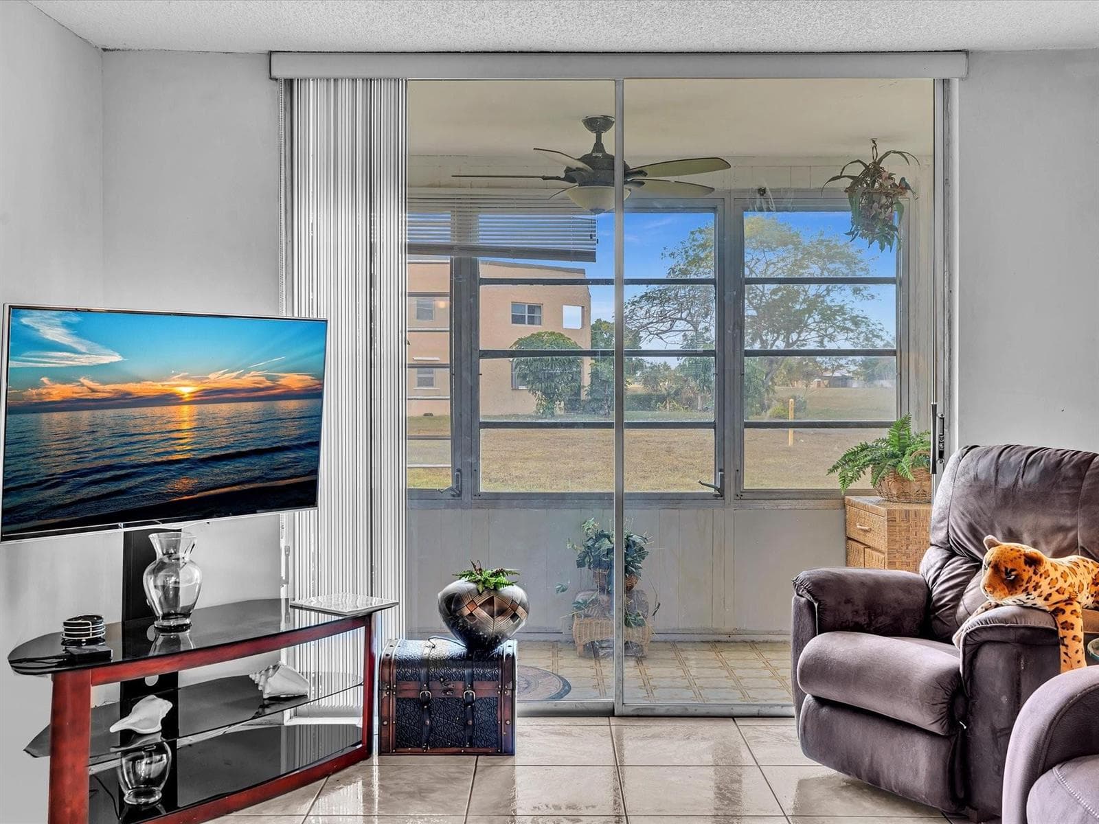 9041 Sunrise Lakes Boulevard # 113, Sunrise, FL 33322 photo 4