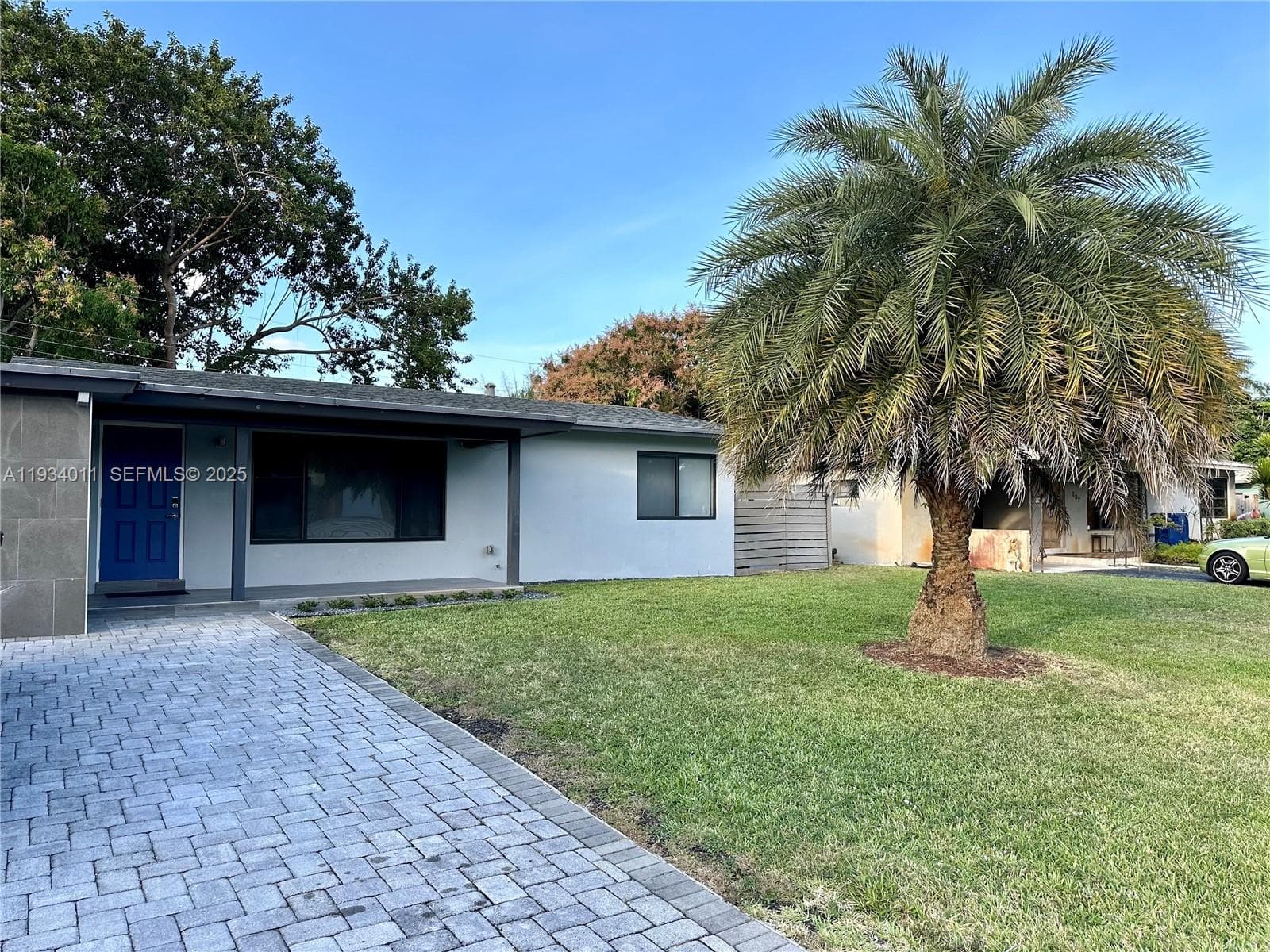 513 NW 30th St, Wilton Manors, FL 33311 photo 2