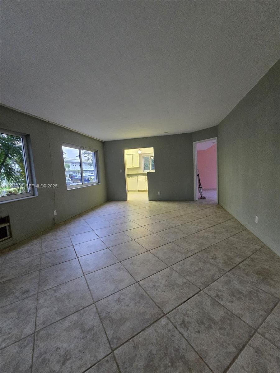 3201 SE 12th St # B3, Pompano Beach, FL 33062 photo 4