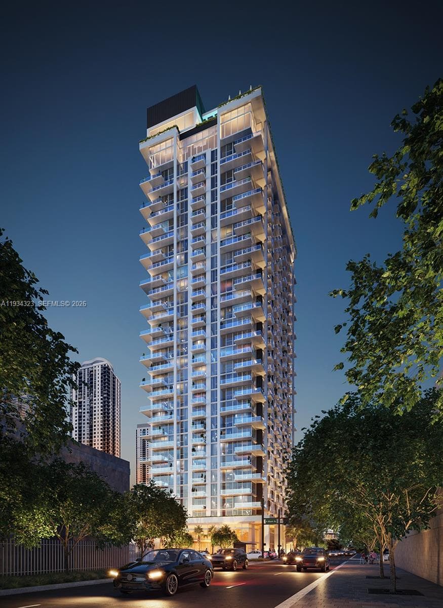 11 NE 6 ST # 1407, Miami, FL 33132 photo 3