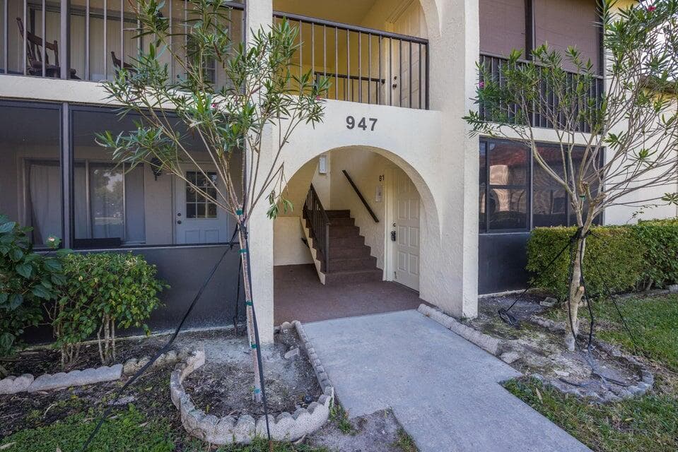 4765 Sable Pine Circle # B1, West Palm Beach, FL 33417