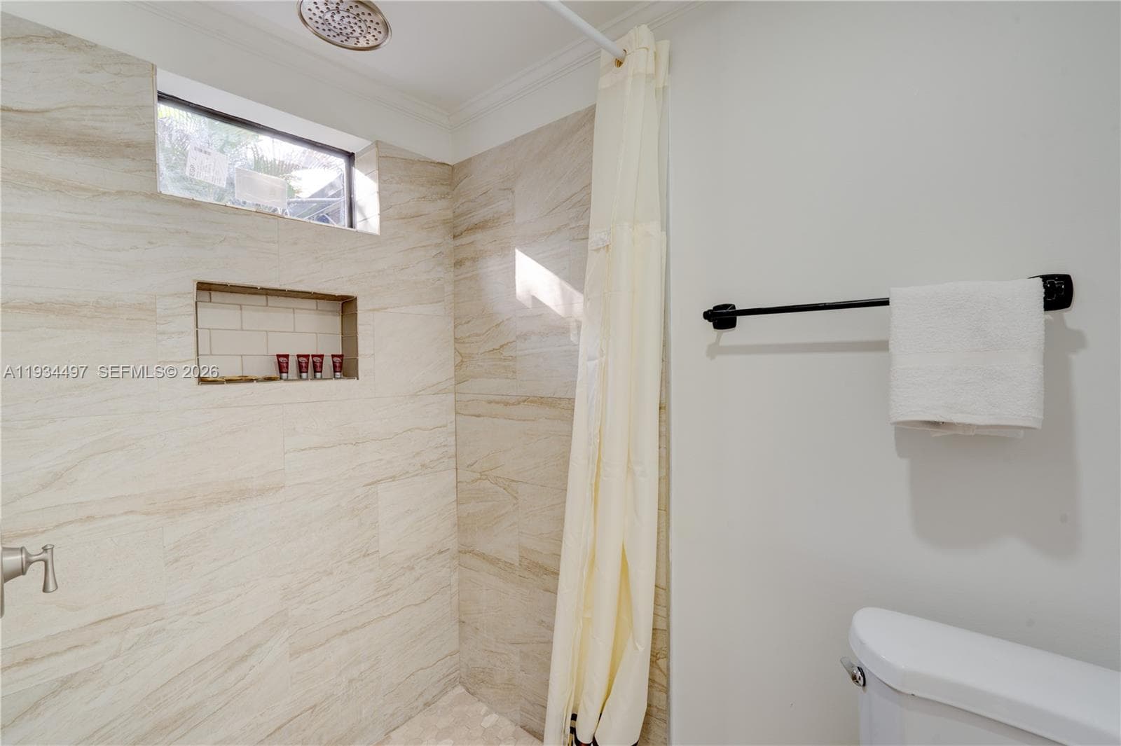 347 NE 110th St, Miami, FL 33161 photo 4
