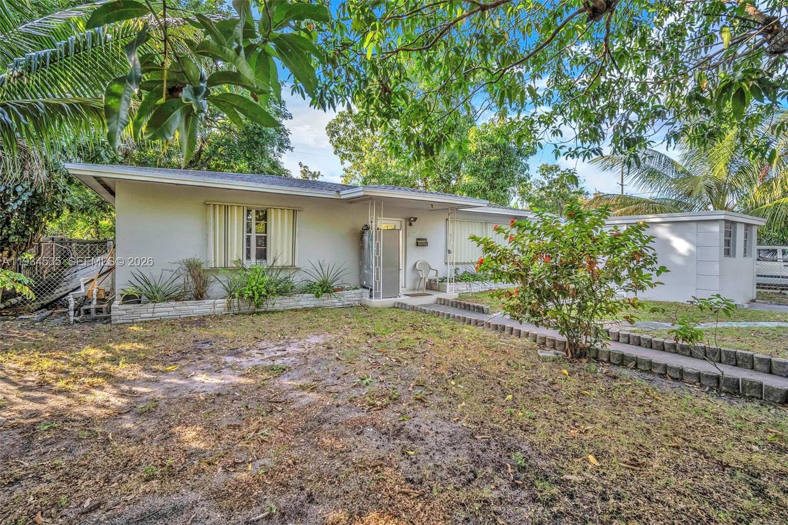 16234 NE 9th Ct, North Miami Beach, FL 33162 photo 3