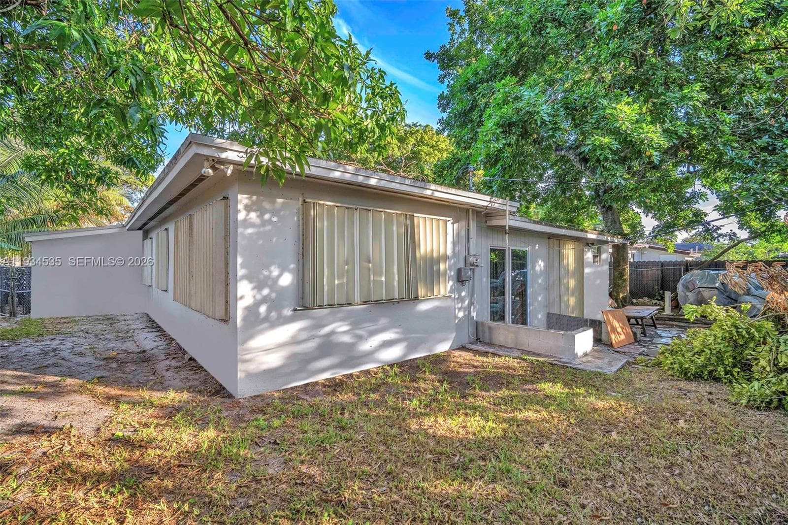16234 NE 9th Ct, North Miami Beach, FL 33162 photo 4