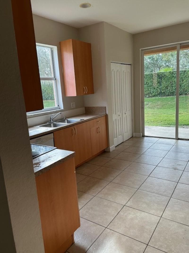 1008 NE 39th Avenue, Homestead, FL 33033 photo 5