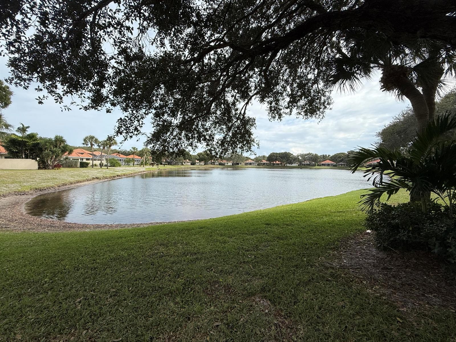 222 E Tall Oaks Circle, Palm Beach Gardens, FL 33410 photo 3