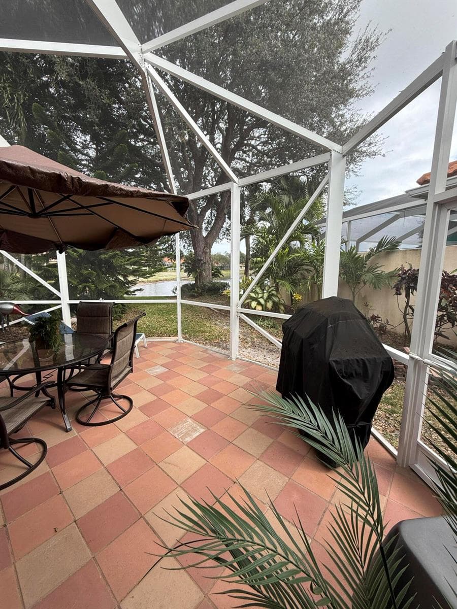 222 E Tall Oaks Circle, Palm Beach Gardens, FL 33410 photo 5