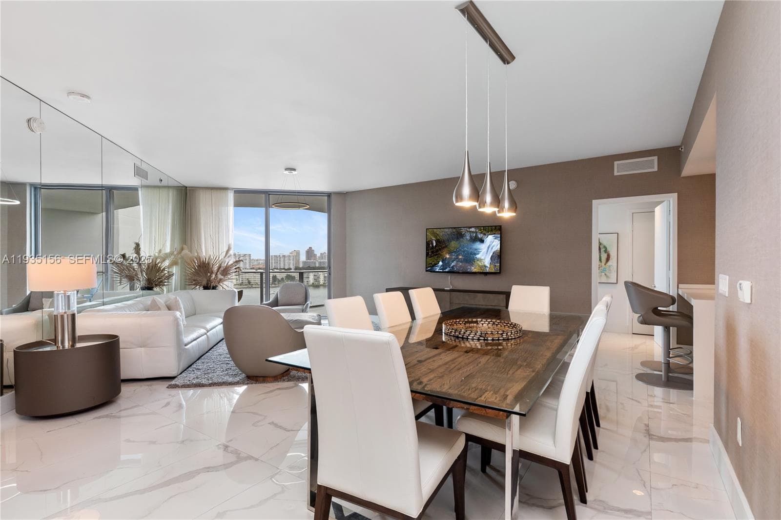 17301 Biscayne Blvd # 908, North Miami Beach, FL 33160 photo 2
