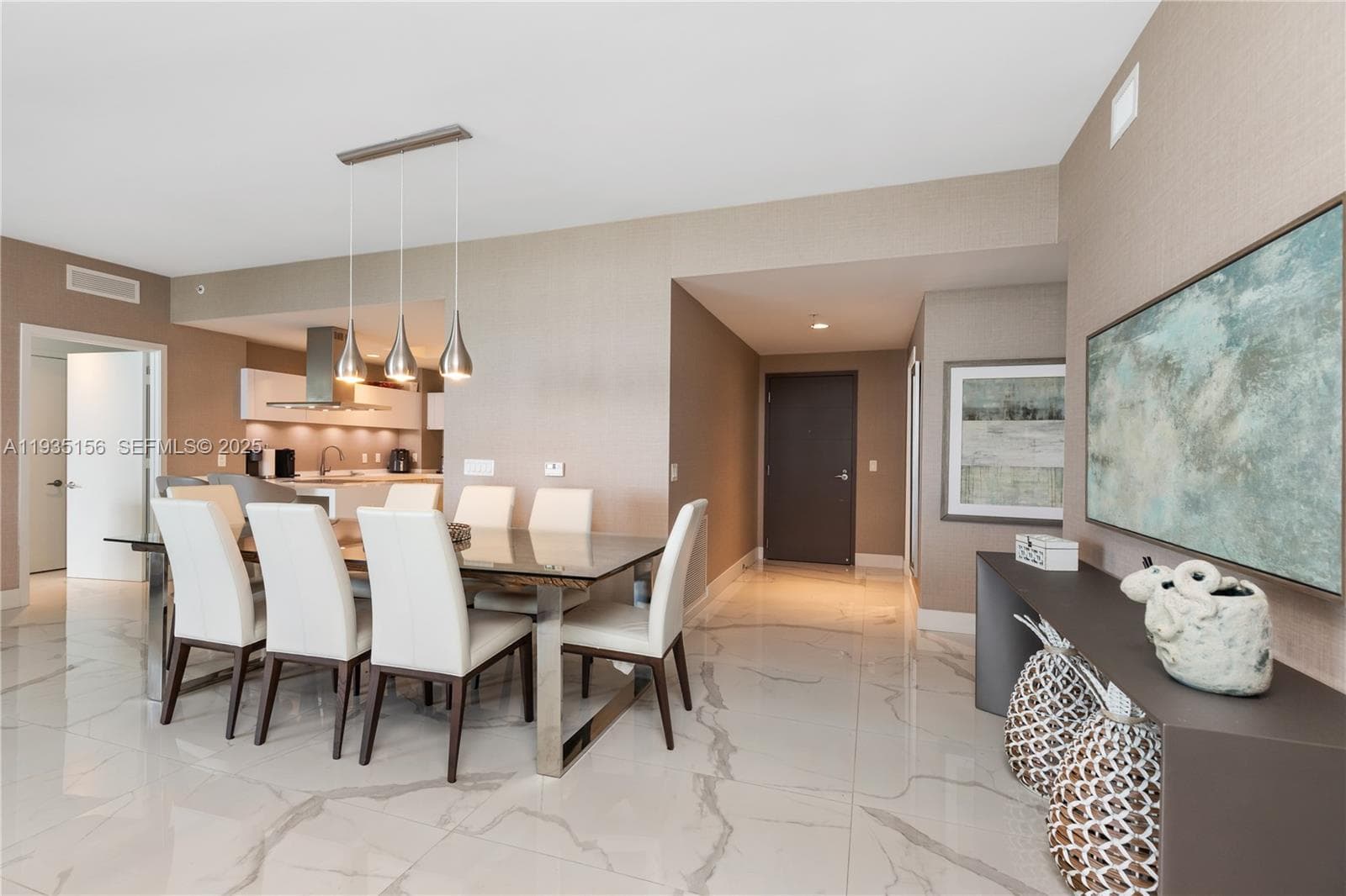 17301 Biscayne Blvd # 908, North Miami Beach, FL 33160 photo 5