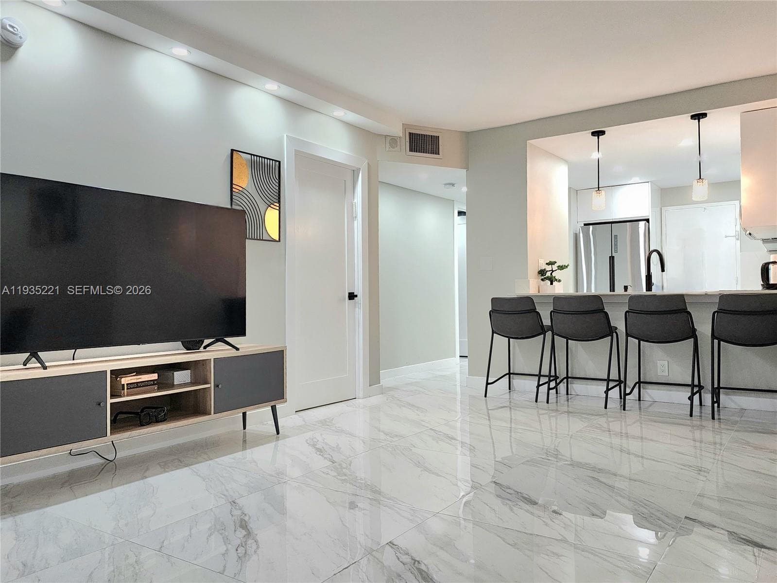 3725 S Ocean Dr # 425, Hollywood, FL 33019 photo 3