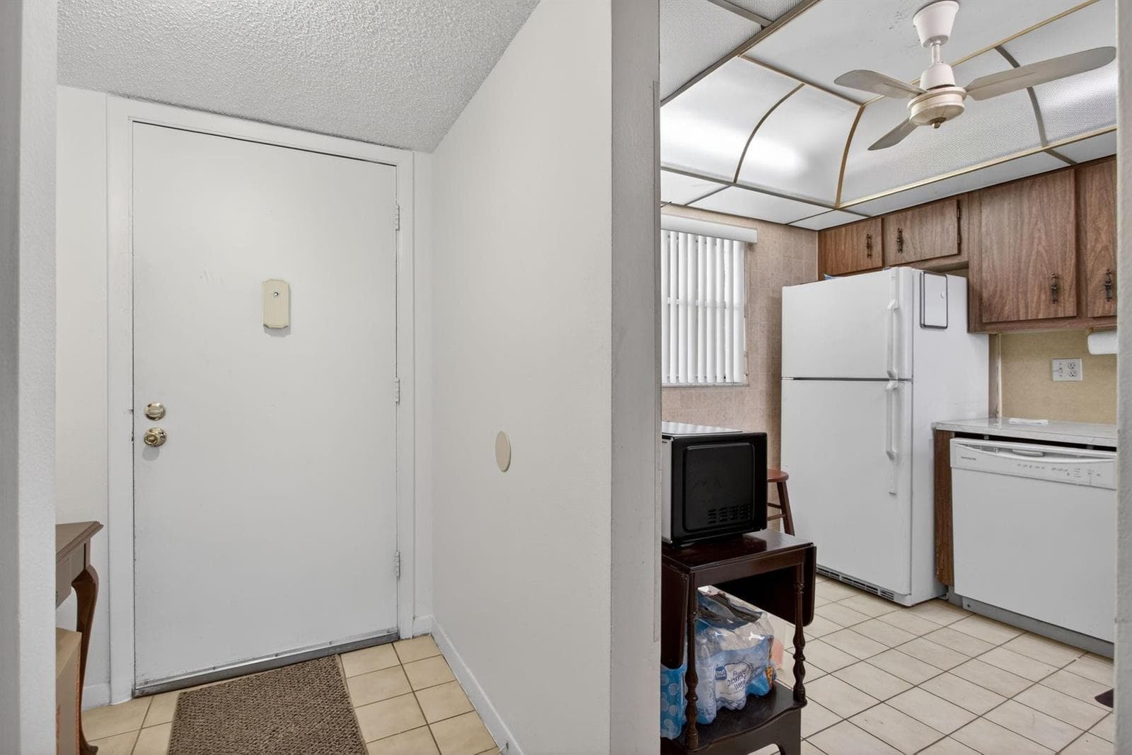 3050 Holiday Springs Boulevard # 108, Margate, FL 33063 photo 2