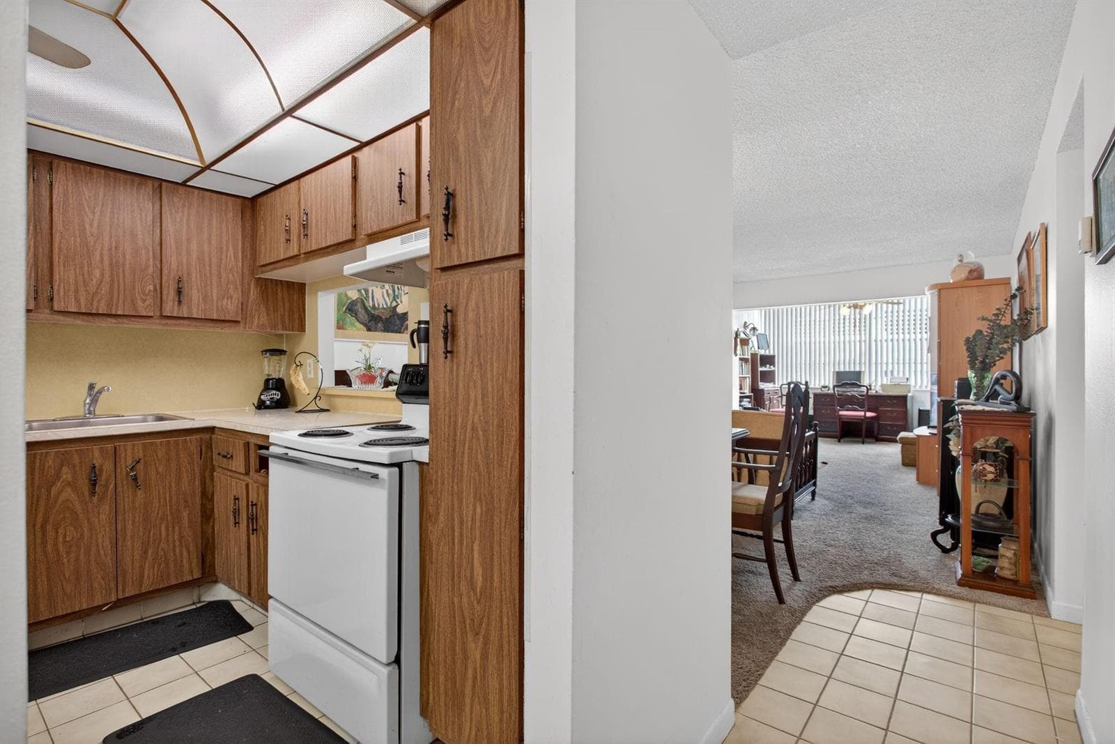 3050 Holiday Springs Boulevard # 108, Margate, FL 33063 photo 4