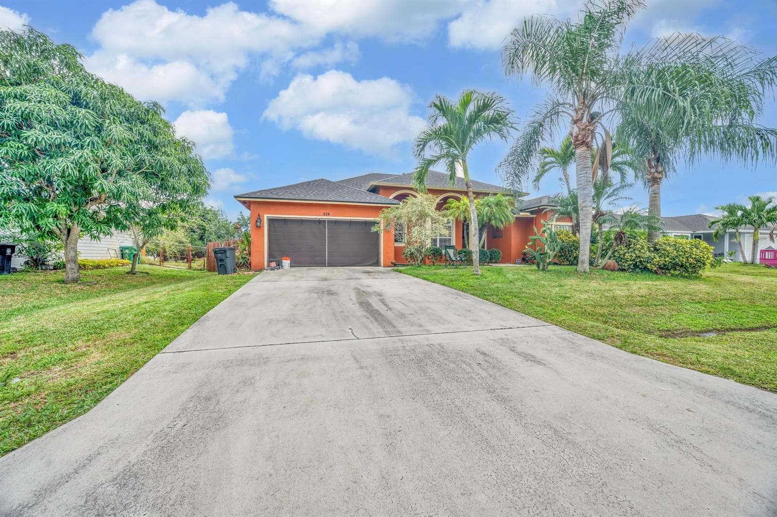 624 SW Nichols Terrace, Port St. Lucie, FL 34953 photo 2