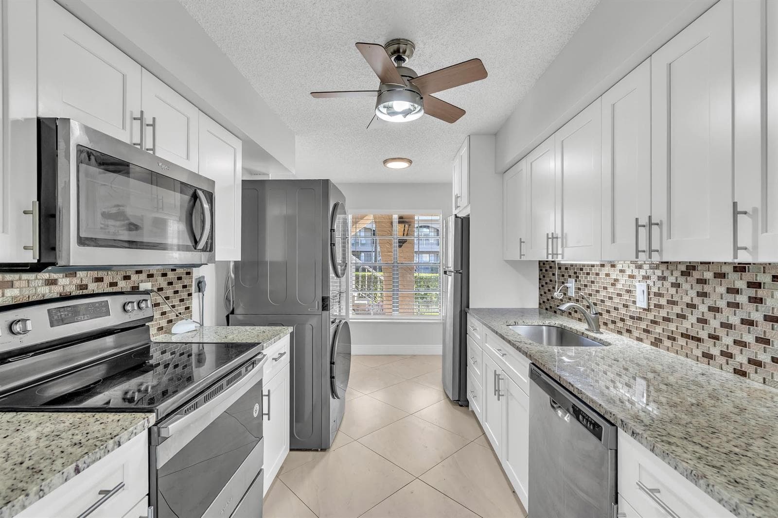 13950 Via Flora # B, Delray Beach, FL 33484 photo 3