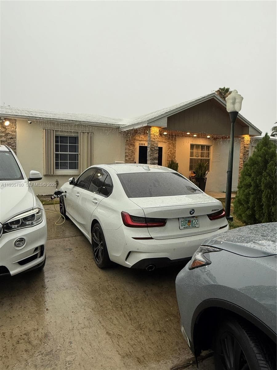 1031 NE 142nd St, North Miami, FL 33161 photo 5