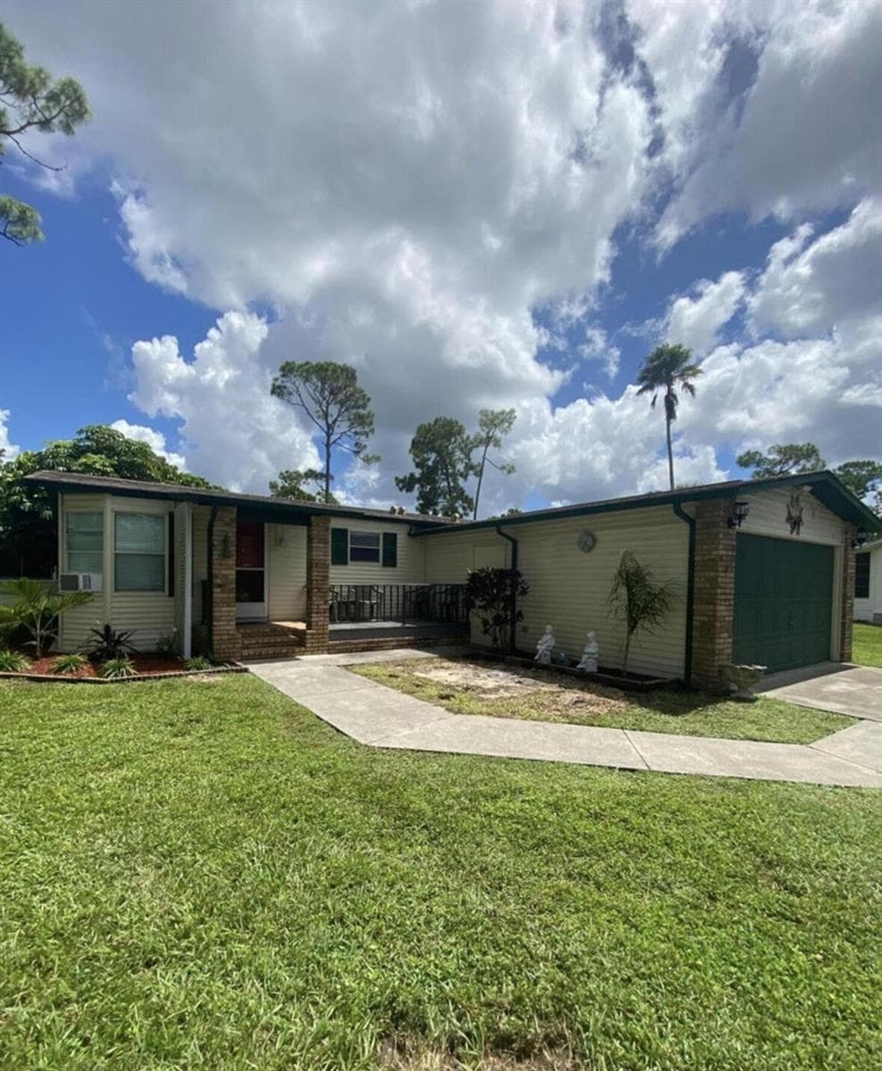 19418 Saddlebrook Court, FL 33903 photo 2