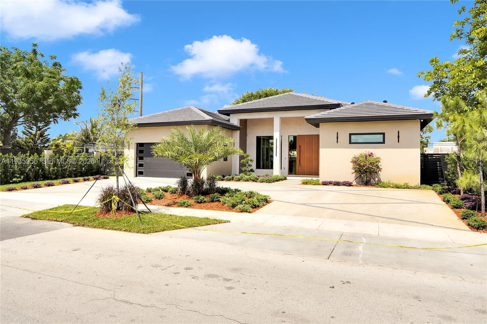 1130 SW 86th Ct, Miami, FL 33144 photo 3