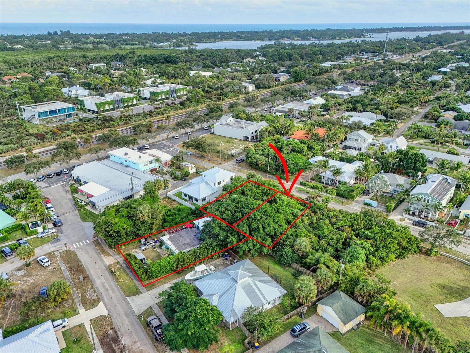 9156 SE Mars Street, Hobe Sound, FL 33455 photo 4