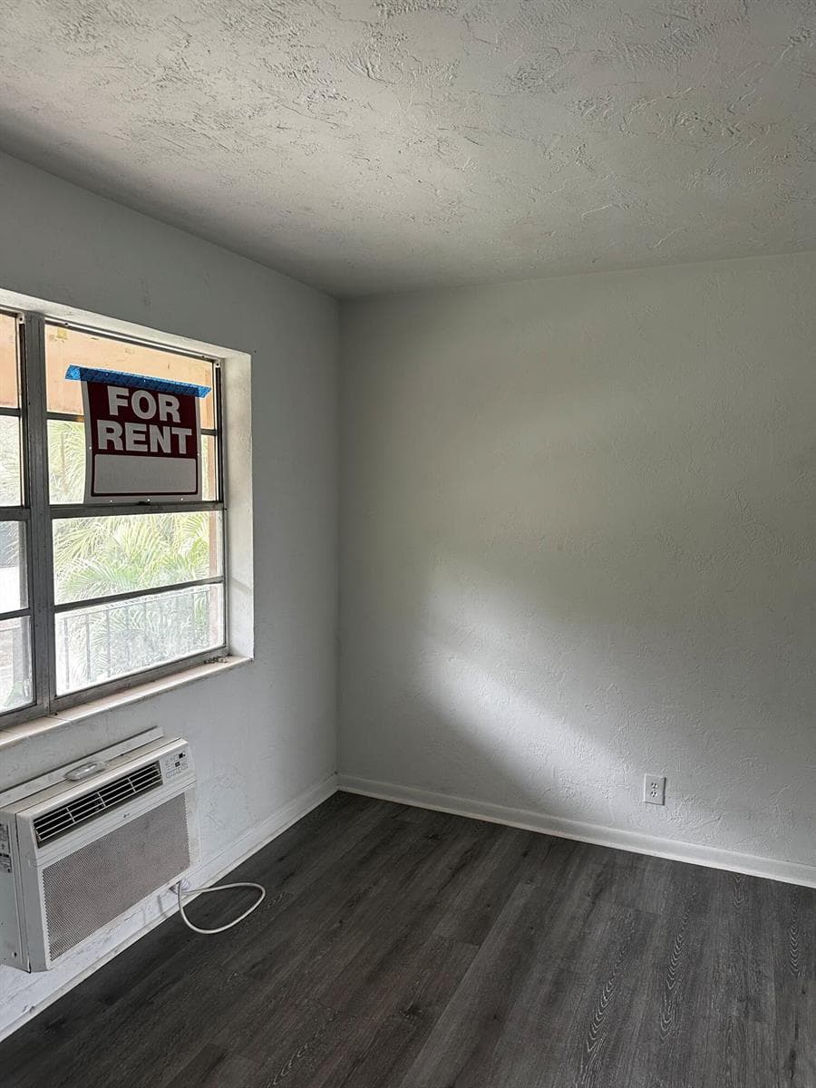 1120 N Sapodilla Avenue # 4, West Palm Beach, FL 33401 photo 4