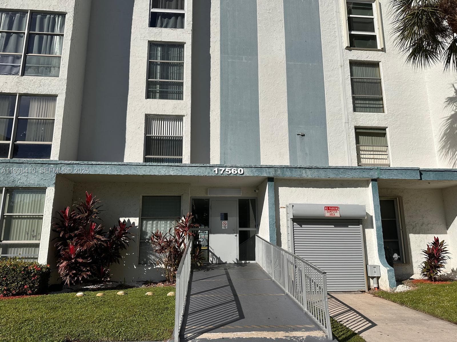 17560 Atlantic Blvd # 109, Sunny Isles Beach, FL 33160 photo 3