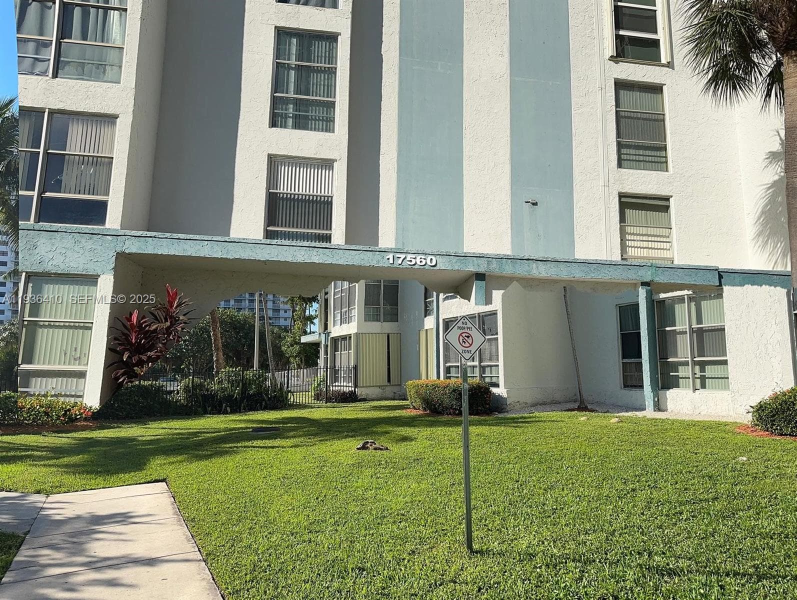 17560 Atlantic Blvd # 109, Sunny Isles Beach, FL 33160 photo 4