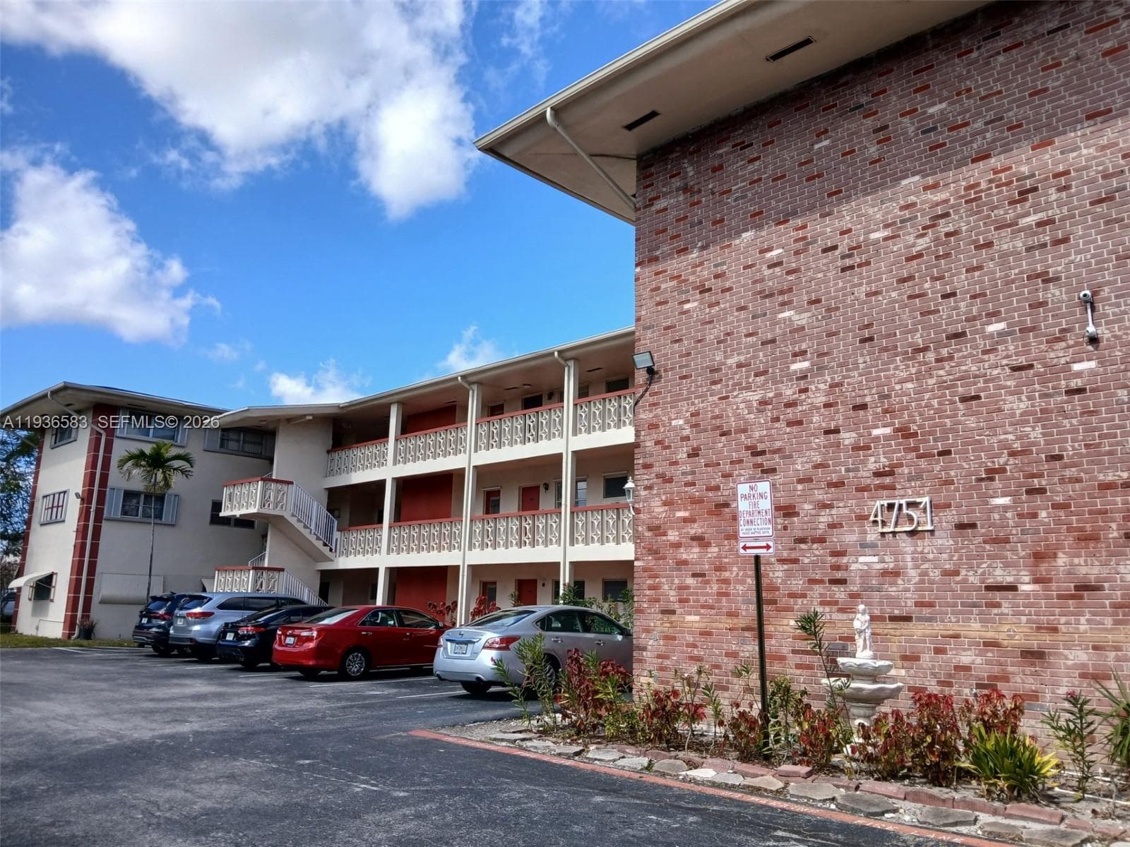 4751 NW 10th Ct # 310, Plantation, FL 33313 photo 3