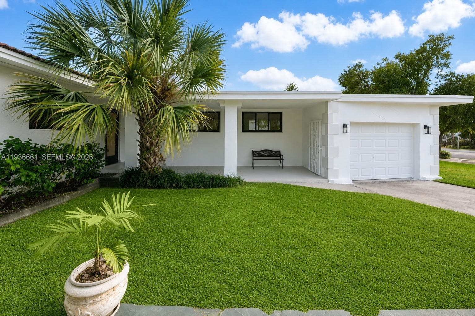 7517 Cutlass Ave, North Bay Village, FL 33141 photo 3