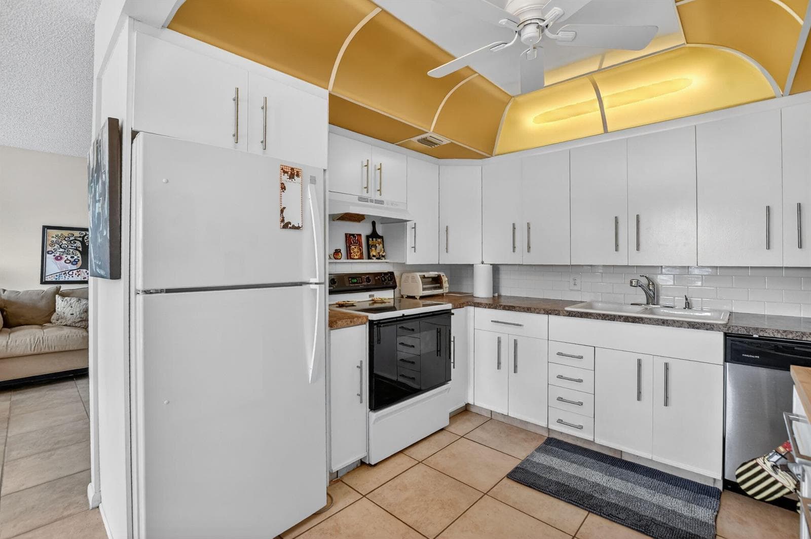 4008 Hythe A, Boca Raton, FL 33434 photo 3