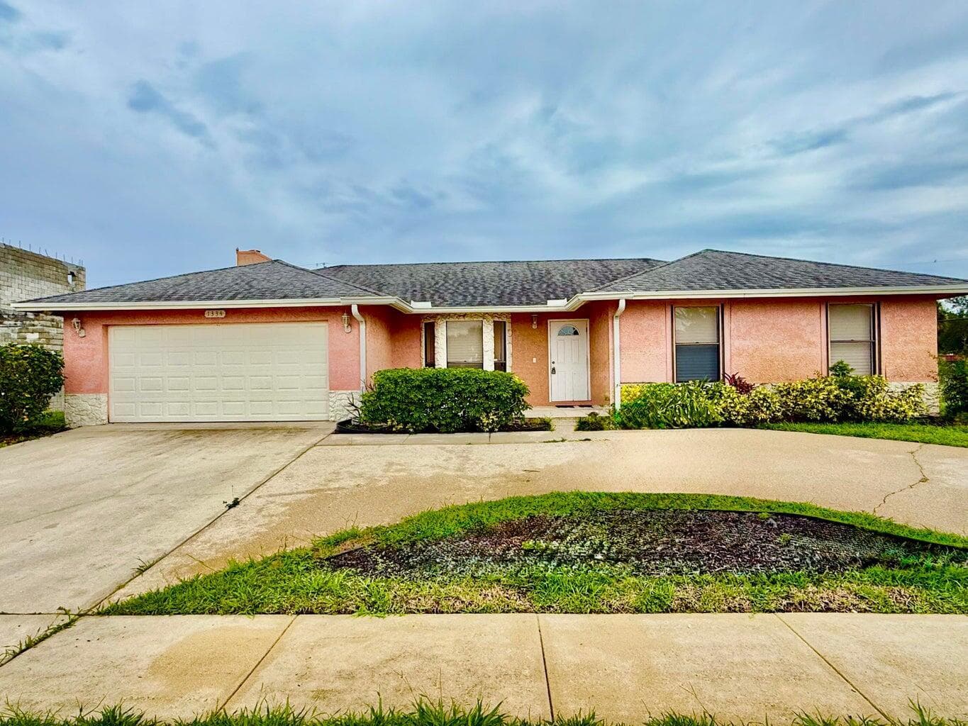 1334 N Mangonia Drive, West Palm Beach, FL 33401 photo 2