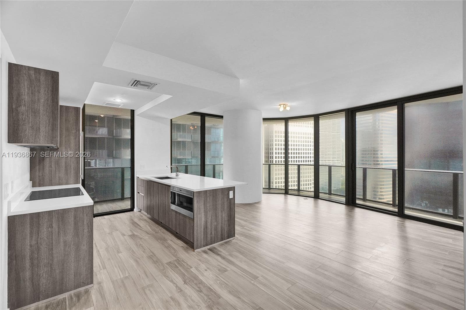 801 S Miami Ave # 2405, Miami, FL 33130 photo 3