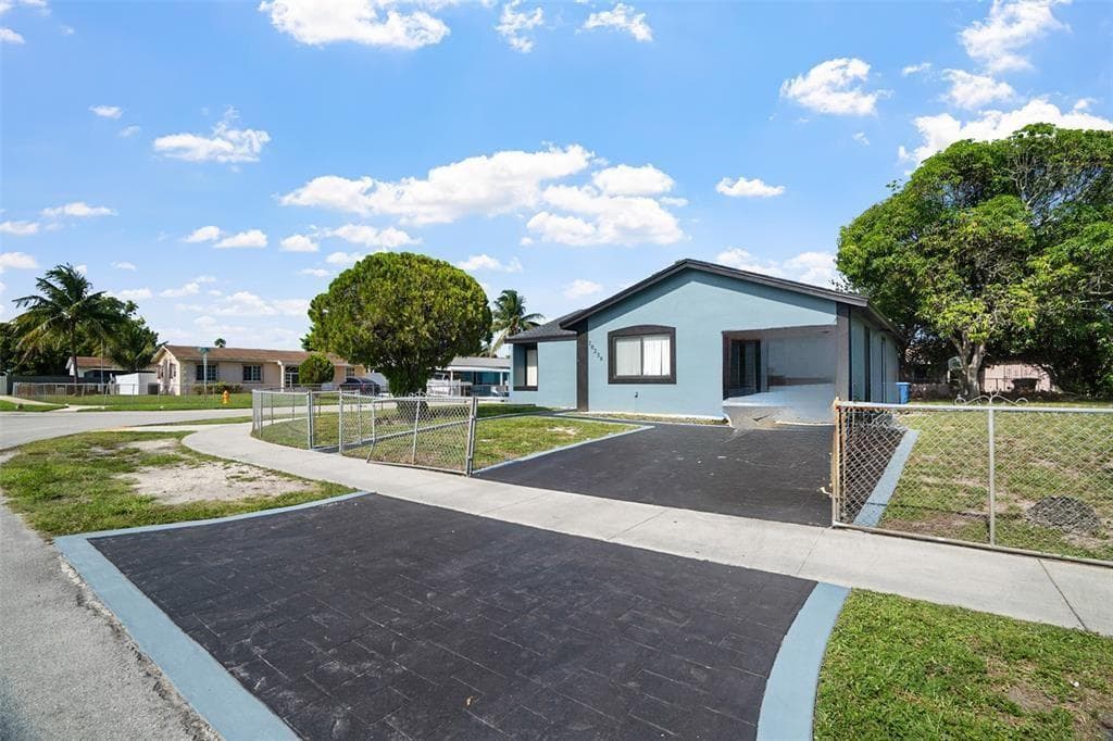 20239 NW 33rd Court, Miami Gardens, FL 33056 photo 3