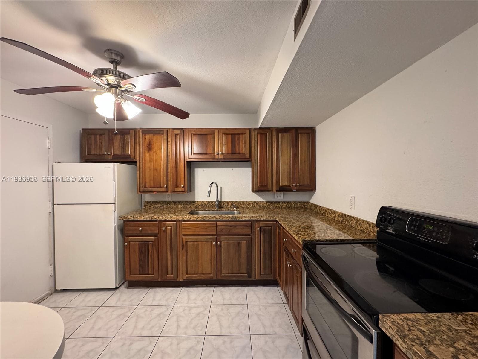 2821 N Miami Beach Blvd # 5P, North Miami Beach, FL 33160 photo 4