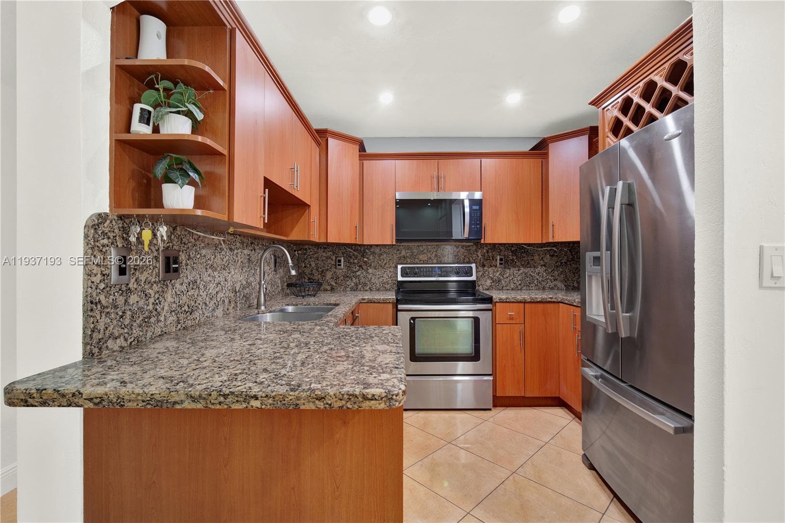 5665 W 20th Ave # 415, Hialeah, FL 33012 photo 3