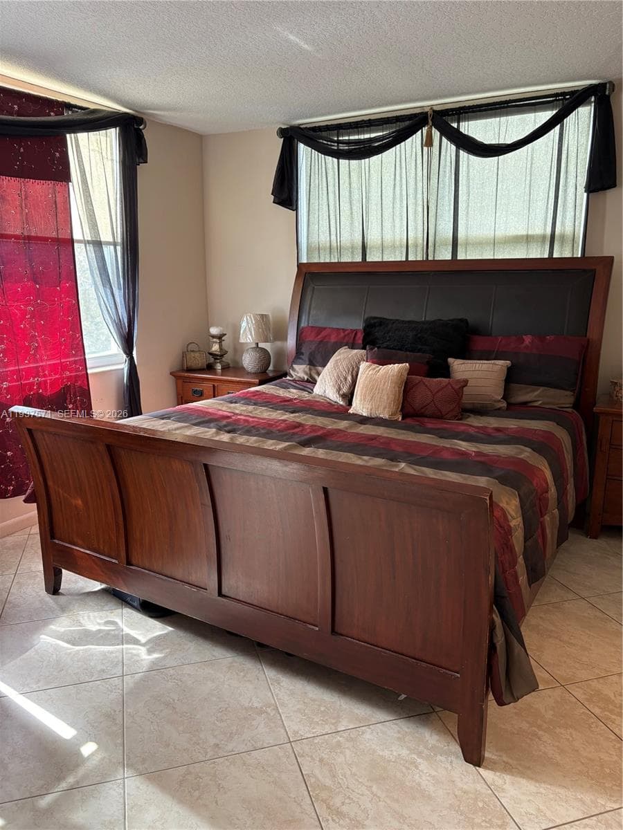 7690 NW 18th St # 408, Margate, FL 33063 photo 5