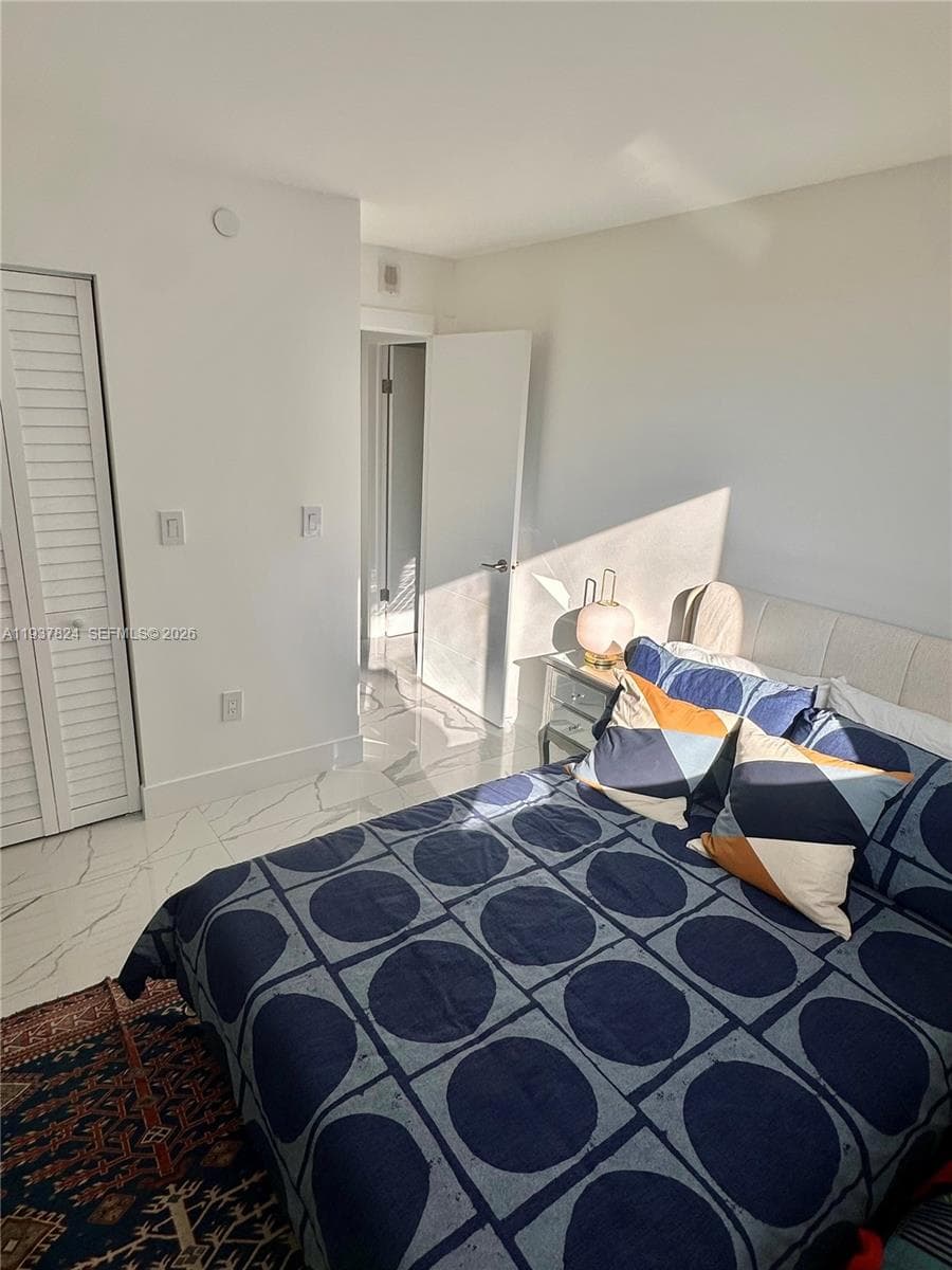 2457 Collins Ave # 408, Miami Beach, FL 33140 photo 5