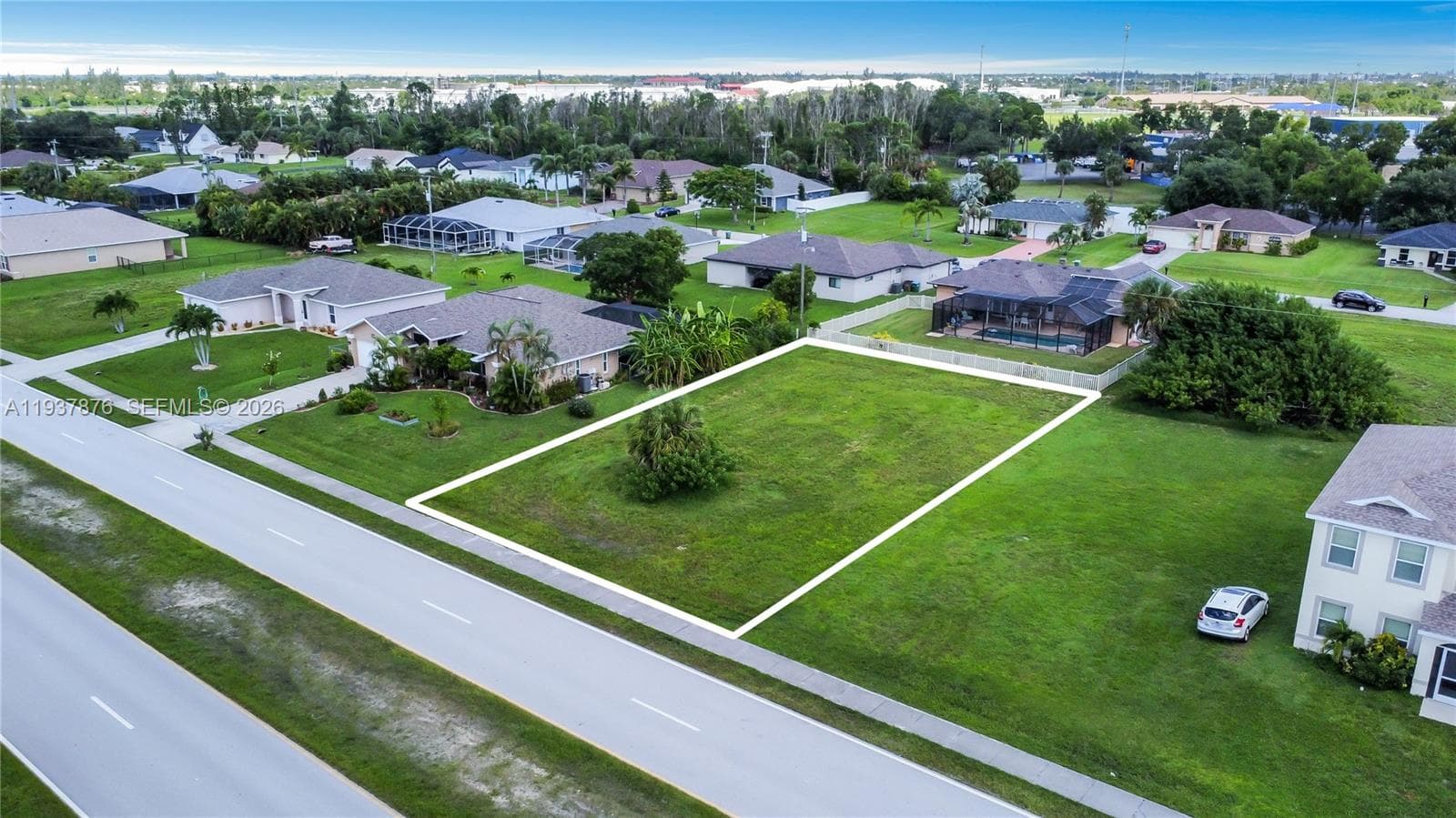 1821 Savona Pkwy W, Cape Coral, FL 33914 photo 2