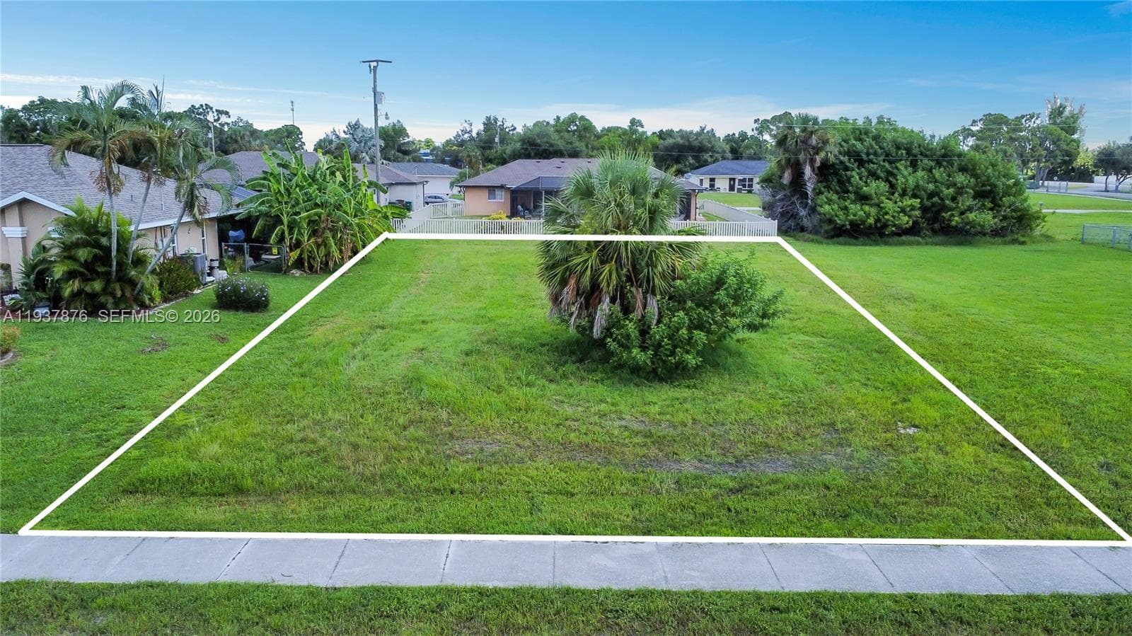 1821 Savona Pkwy W, Cape Coral, FL 33914 photo 5