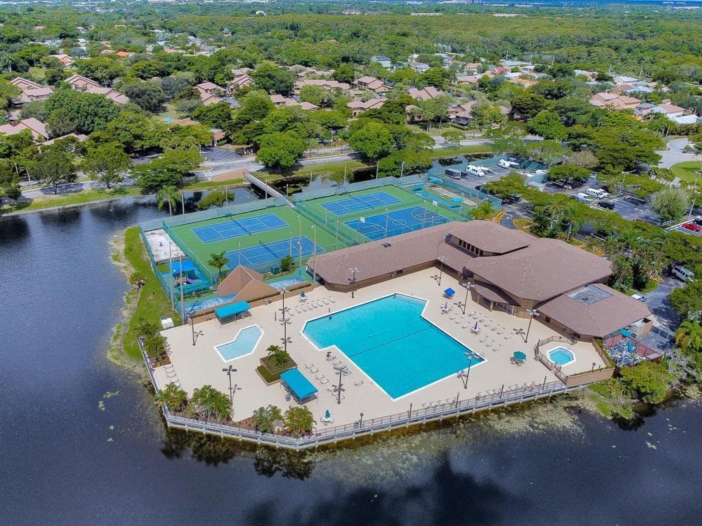 2251 NW 34th Terrace, Coconut Creek, FL 33066 photo 4